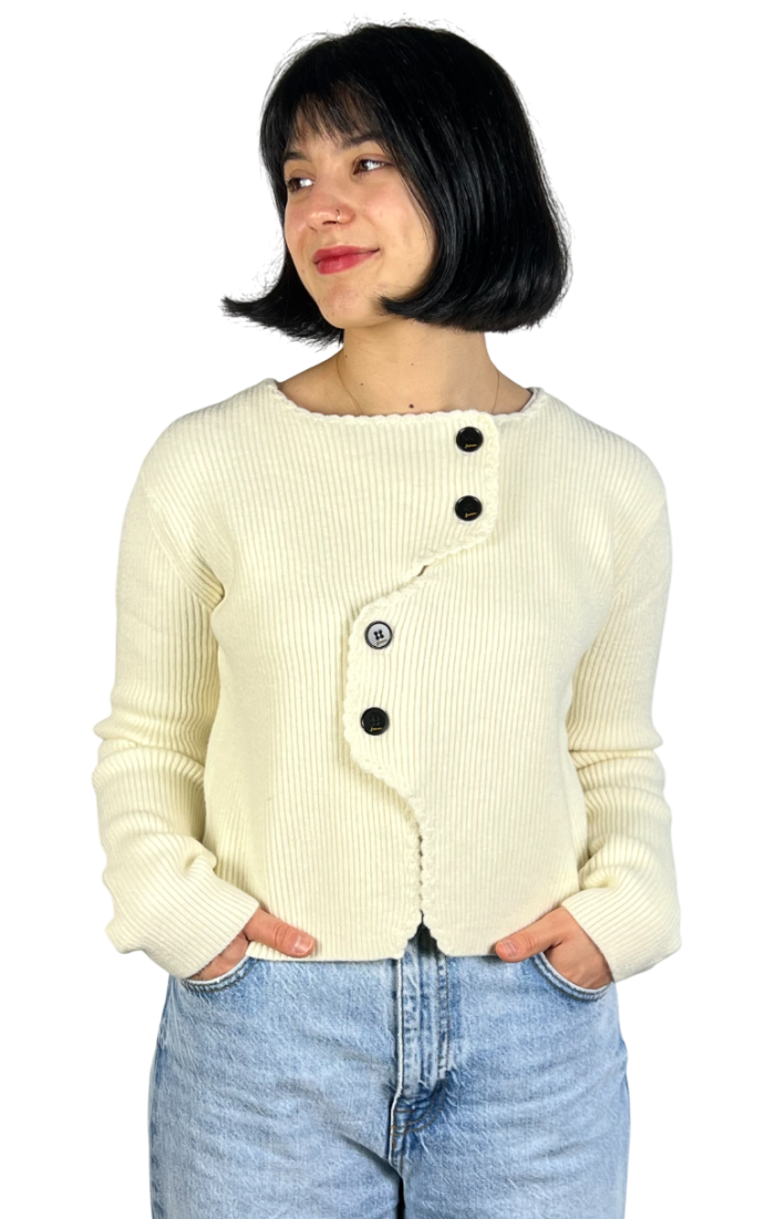 Sweter zapinany na guziki