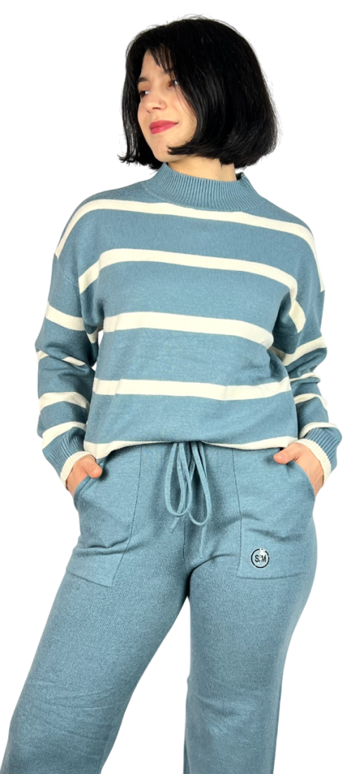 Komplet sweter w paski i spodnie