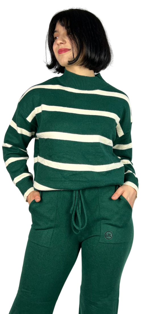 Komplet sweter w paski i spodnie