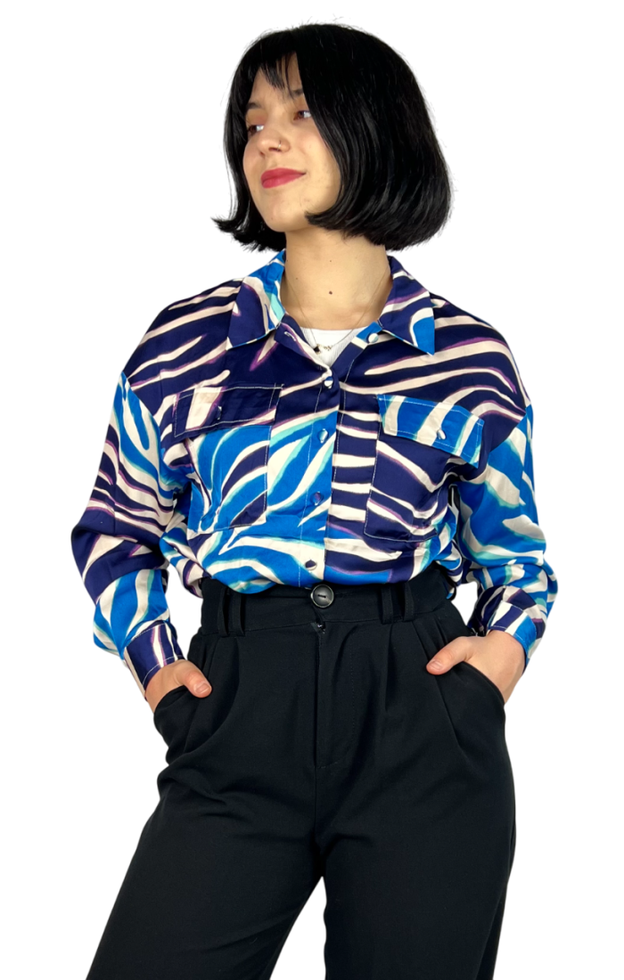 Koszula na guziki kołnierzem